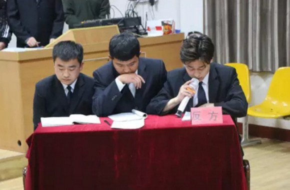 开云kaiyun网页版2017年“大学生辩论赛”成功举办