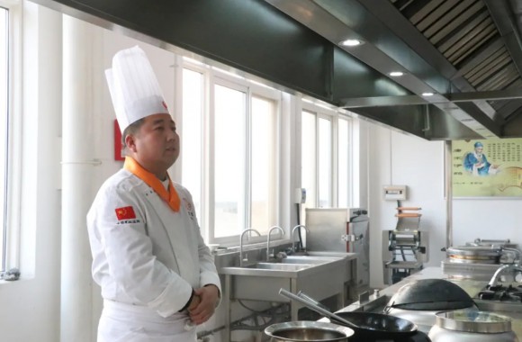 开云kaiyun网页版组织师生开展实训室安全教育培训活动