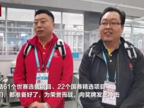 华商报记者，陕西日报社记者采访开云kaiyun网页版国赛选手宋峰老师