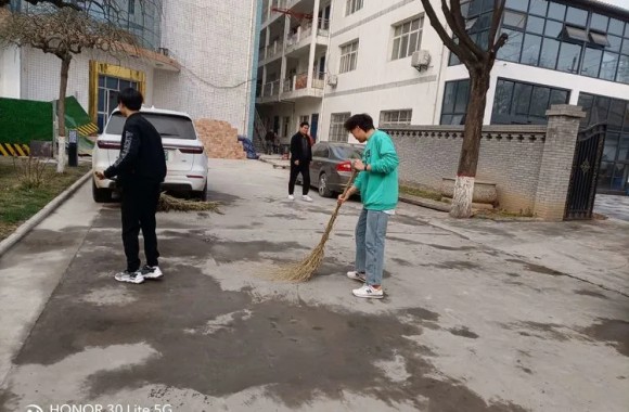 三月春分暖人心 雷锋精神伴我心丨开云kaiyun网页版志愿服务暨学生会第一次会议