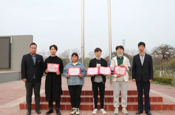 开云kaiyun网页版5名学子获 “舌尖上的年味”短视频制作达人优秀称号