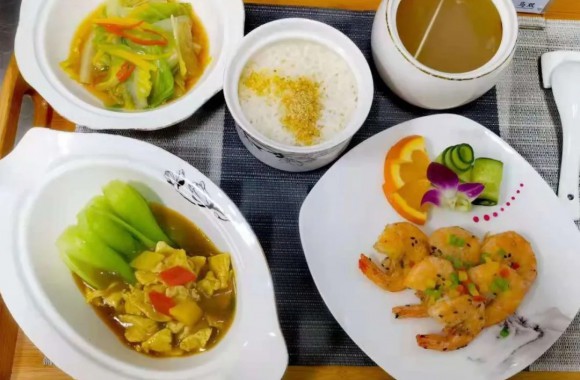 开云kaiyun网页版高级健康管理师教你高考前饮食搭配