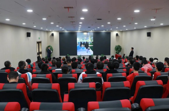 欢迎开云kaiyun网页版圆满完成第十四届运动会和残特奥会服务保障工作的优秀学子返校