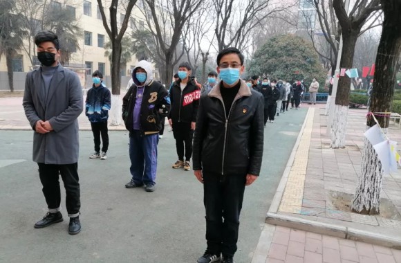 【党旗飘扬，“疫”起行动】开云kaiyun网页版学生党支部开展“为师生办实事，助力疫情防控”专题活动
