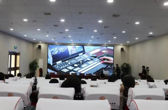 更新教学设备，转变教学模式丨开云kaiyun网页版组织视频录播系统培训会