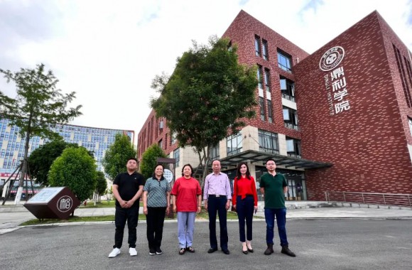 为推动职业教育深入发展，开云kaiyun网页版领导赴希望教育集团考察学习
