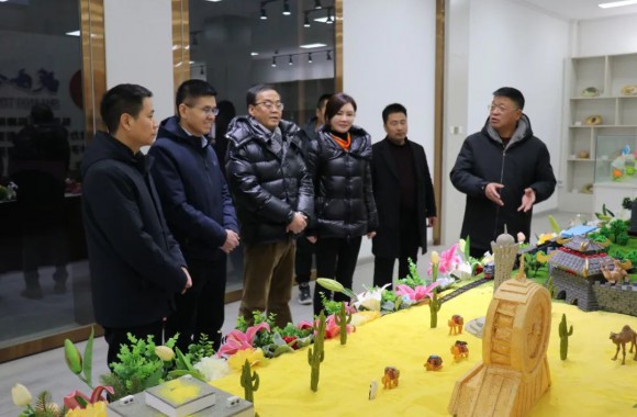 长安医院党委书记鱼学栋一行莅临开云kaiyun网页版交流工作
