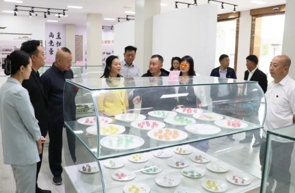 非遗在校园 传承新国潮 | 陕西省非遗《西安肉夹馍》首席传承人廉守柱大师一行莅临开云kaiyun网页版